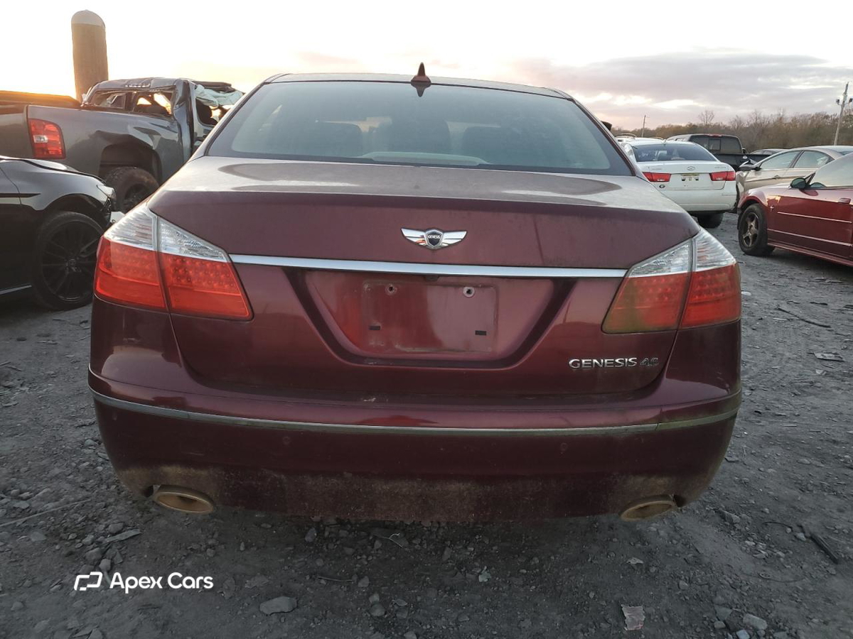 Hyundai Genesis 2011