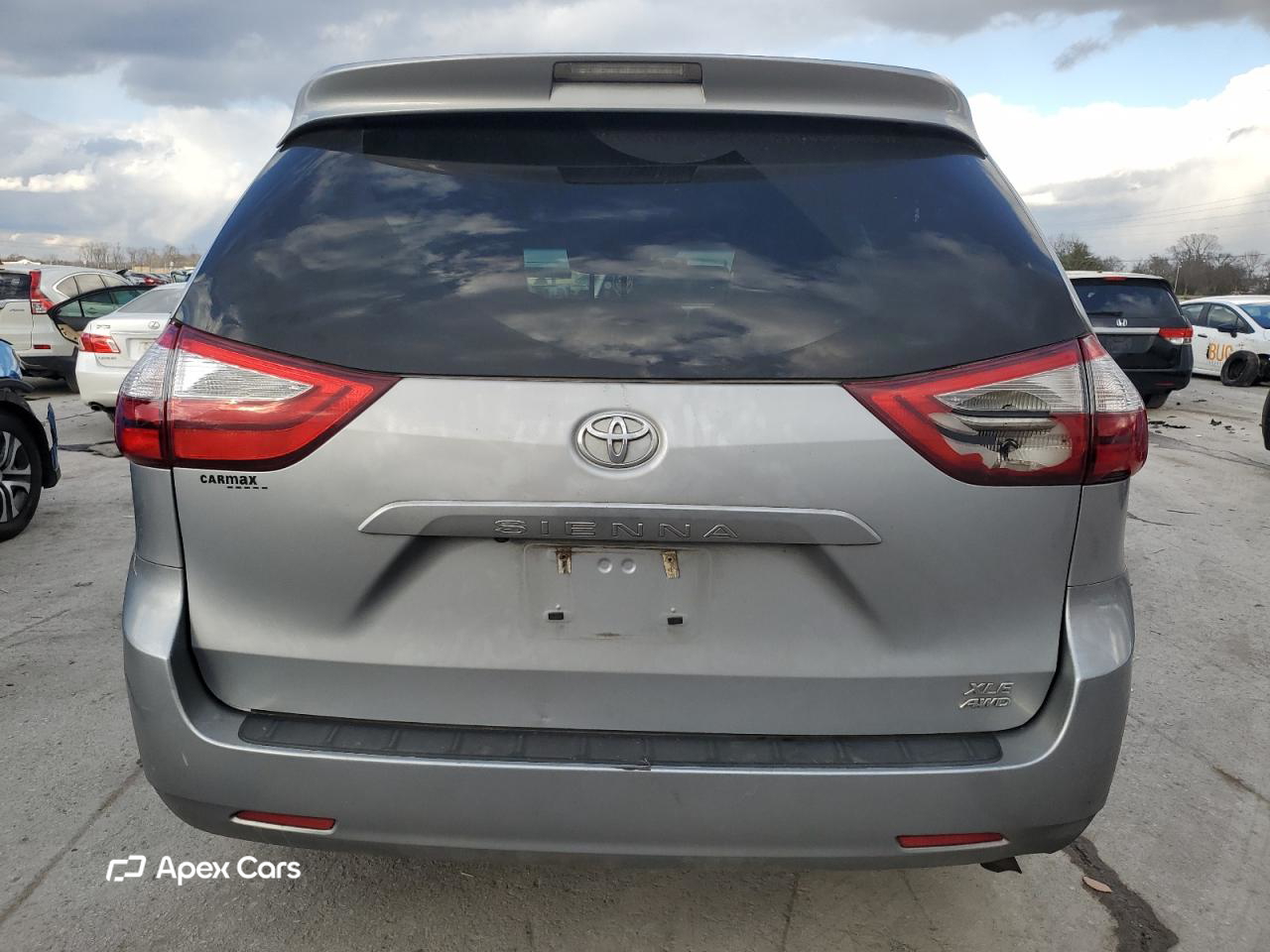 Toyota Sienna 2016