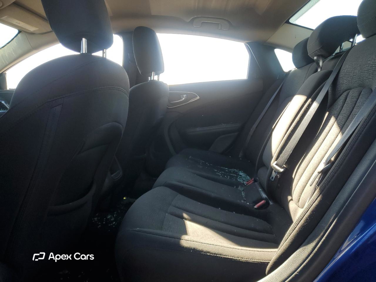 Chrysler 200 2015