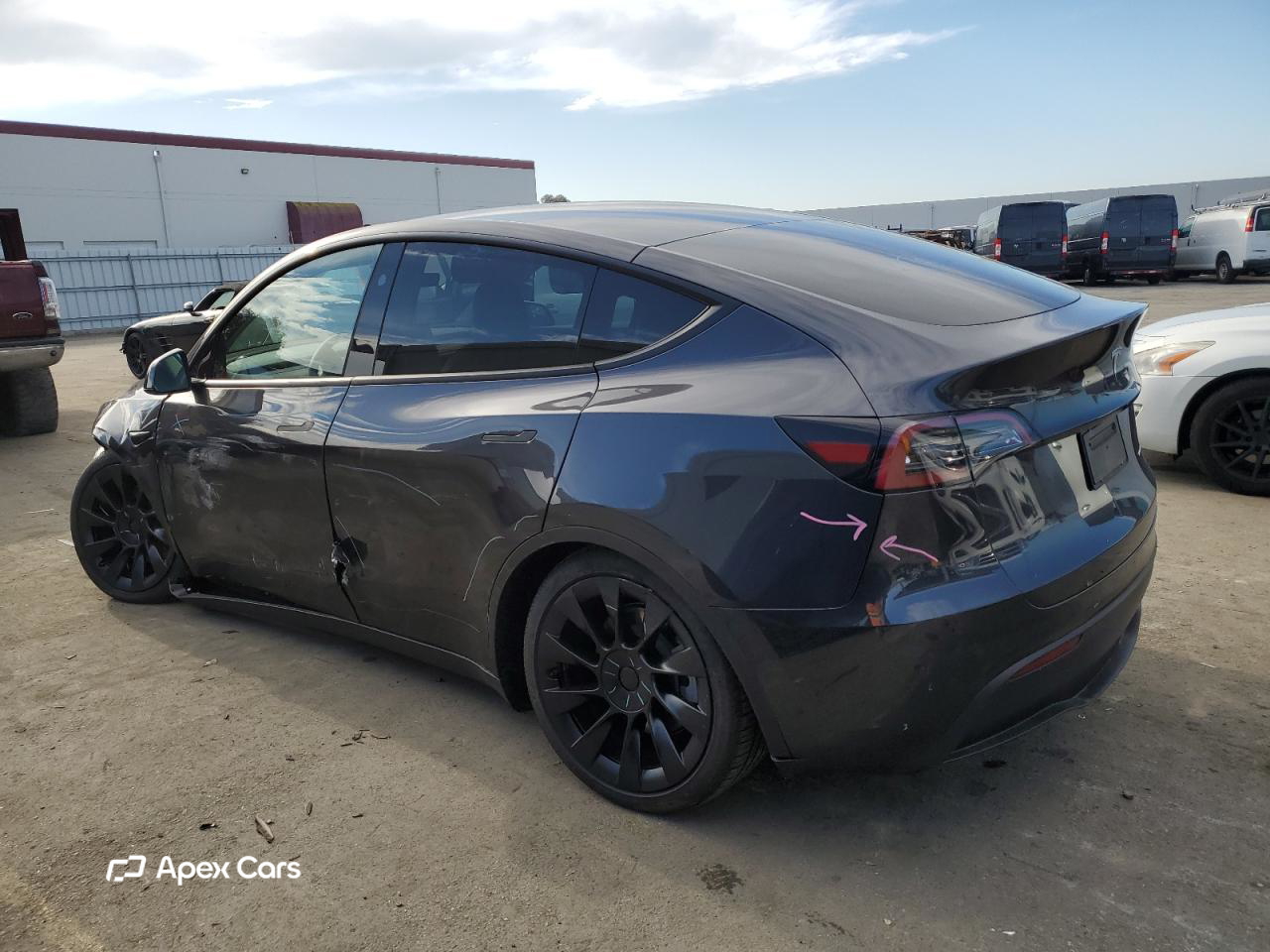 Tesla Model Y 2024