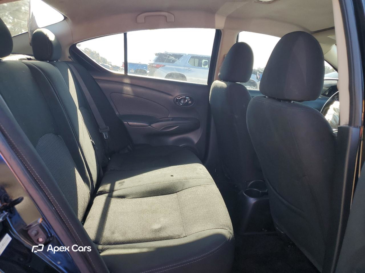 Nissan Versa 2019