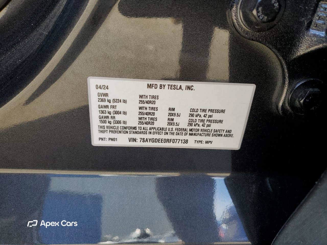 Tesla Model Y 2024