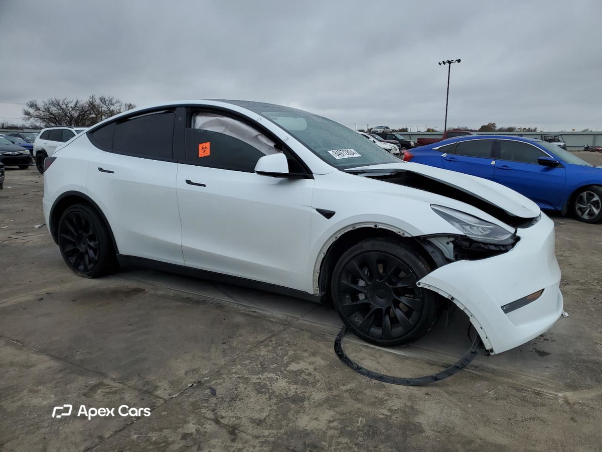 Tesla Model Y 2021