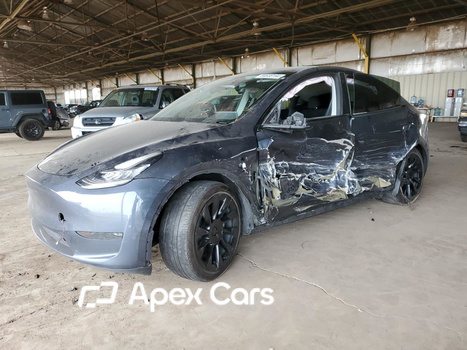Tesla Model Y 2023 - Image 1 of 11