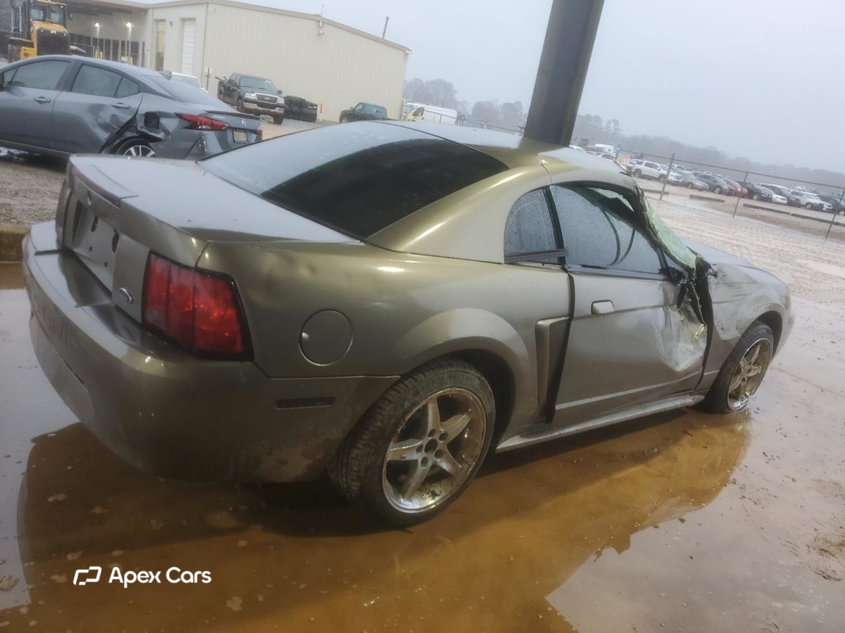 Ford Mustang 2002