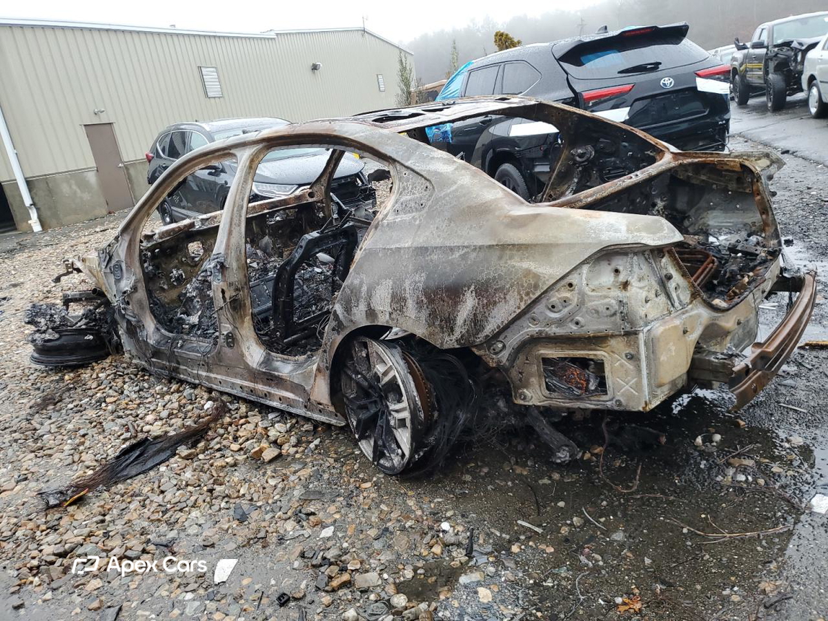 BMW i5 2024
