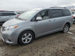 Toyota Sienna 2011