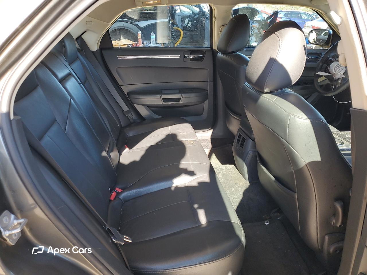 Chrysler 300 2010