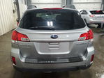 Subaru Outback 2010