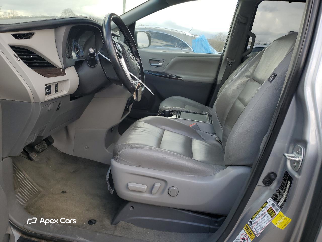 Toyota Sienna 2016