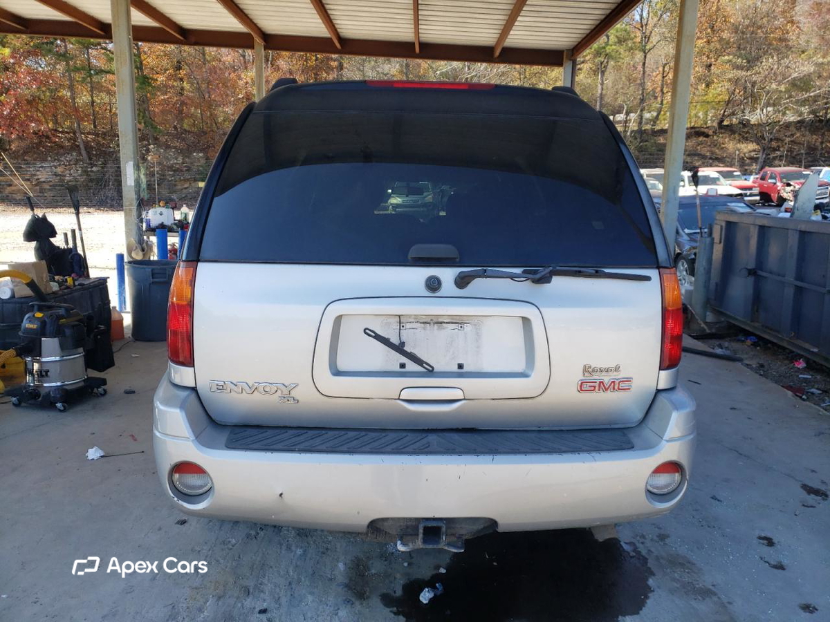 GMC Envoy 2004
