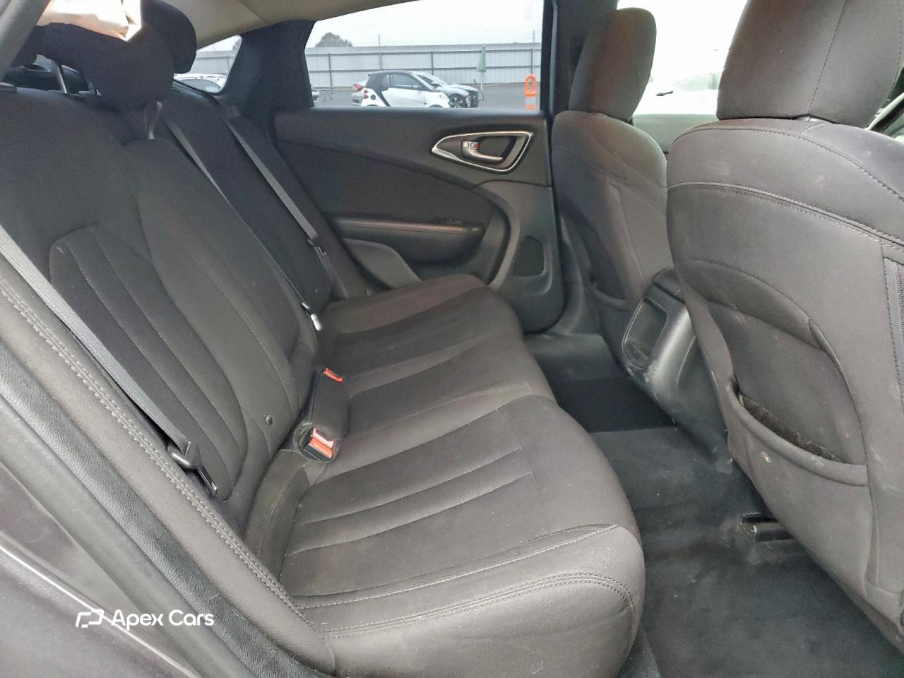 Chrysler 200 2016