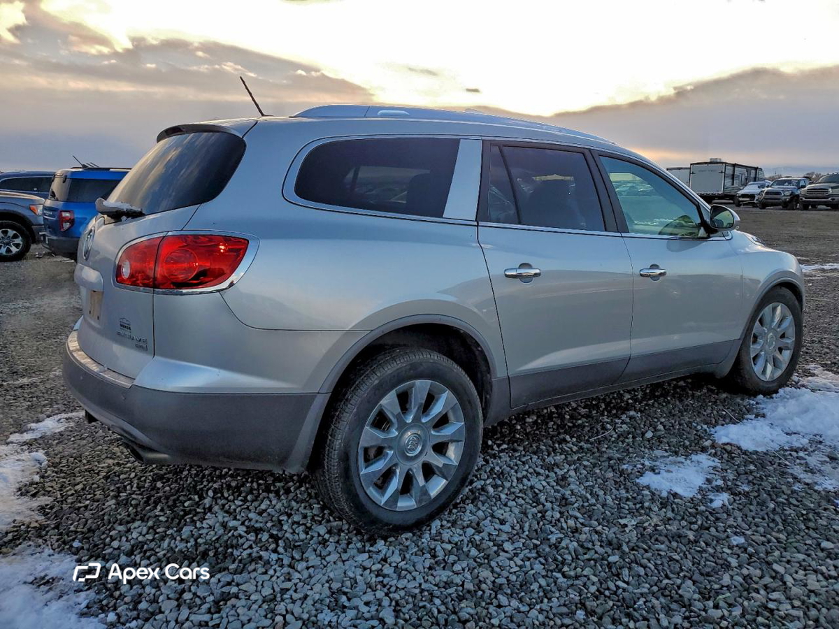 Buick Enclave 2011