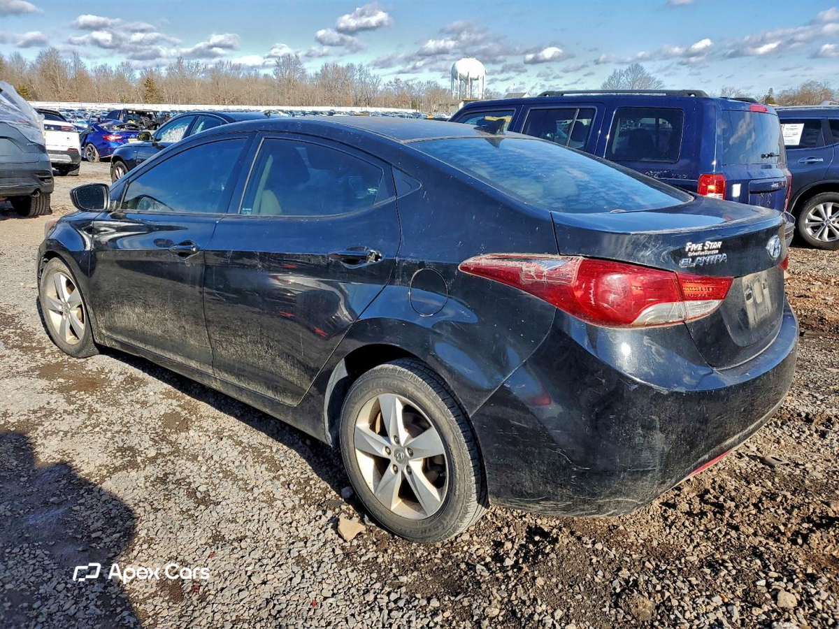 Hyundai Elantra 2013