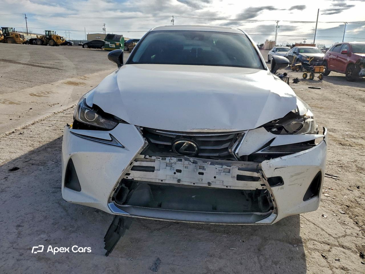Lexus IS 2017