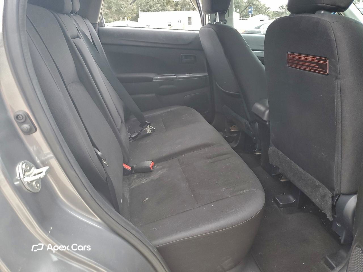 Mitsubishi Outlander 2014