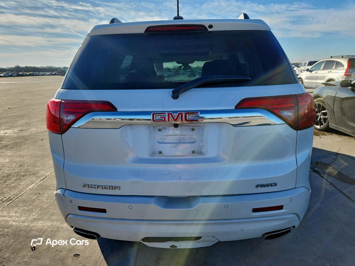 GMC Acadia 2017