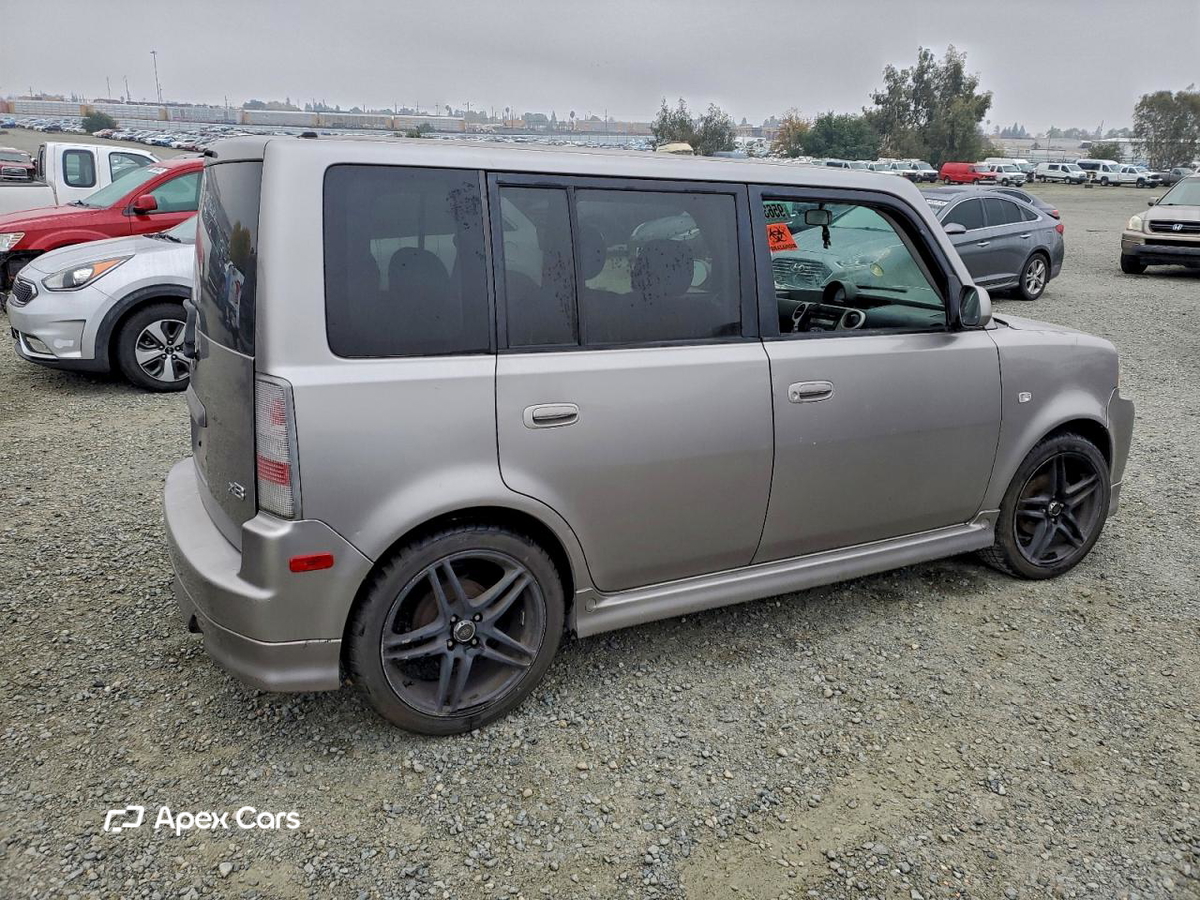 Toyota  2006