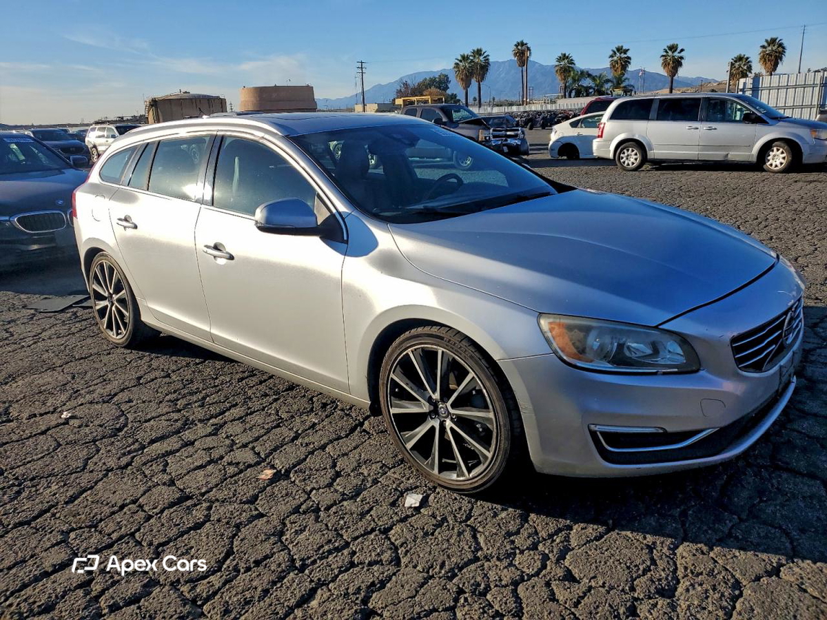 Volvo V60 2016