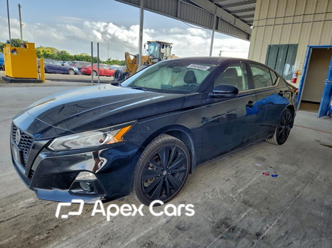 Nissan Altima 2022 - Image 1 of 13