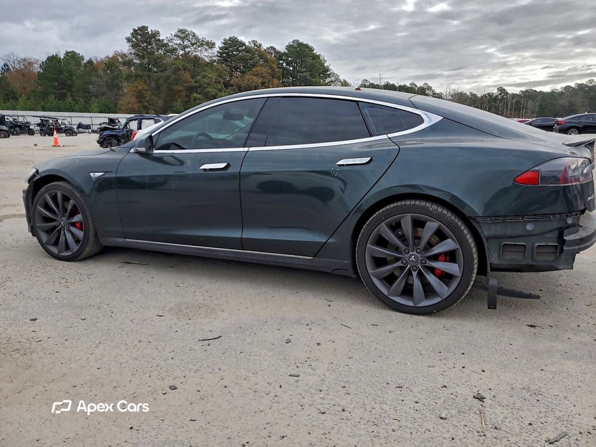 Tesla Model S 2014