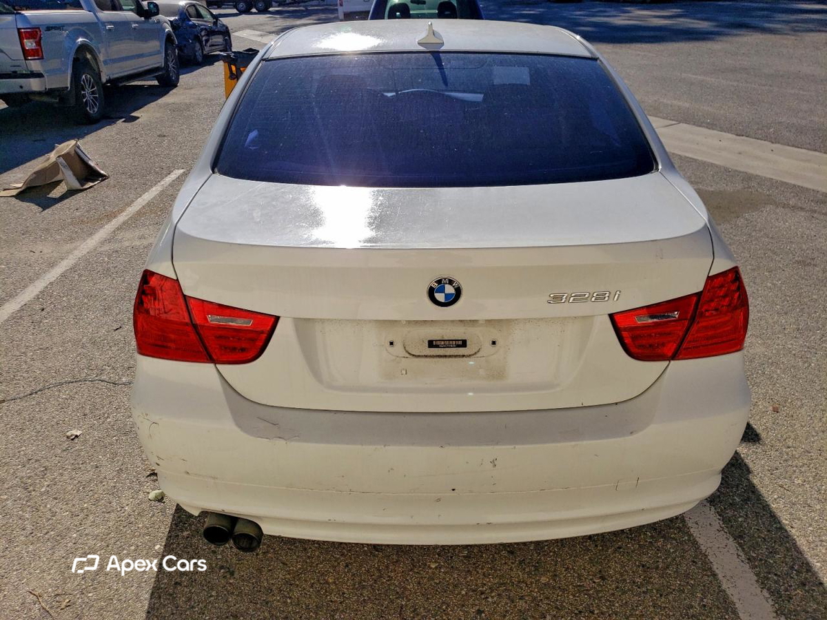 BMW Series 3 2011