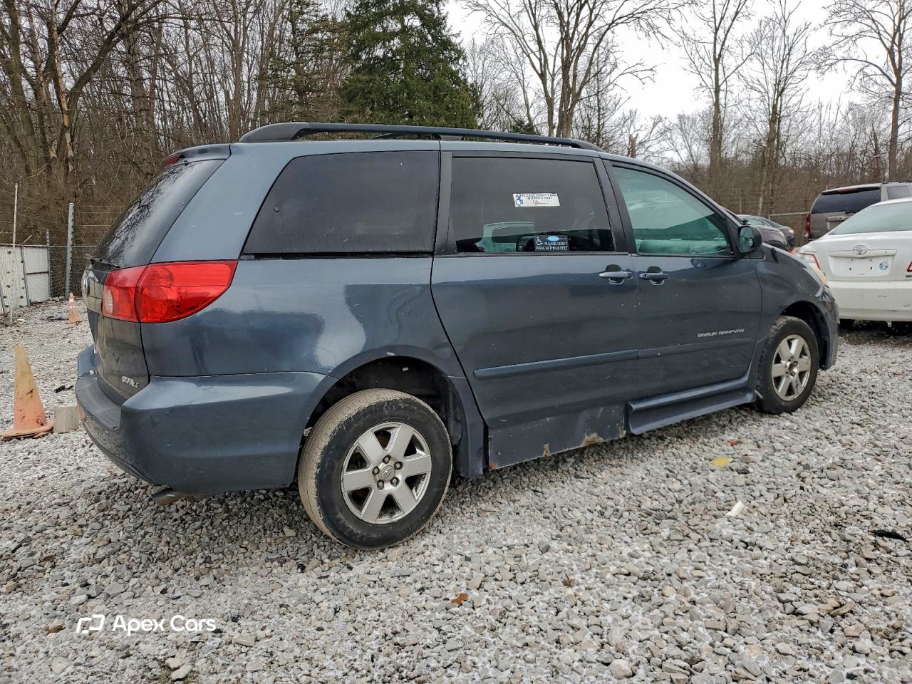 Toyota Sienna 2010