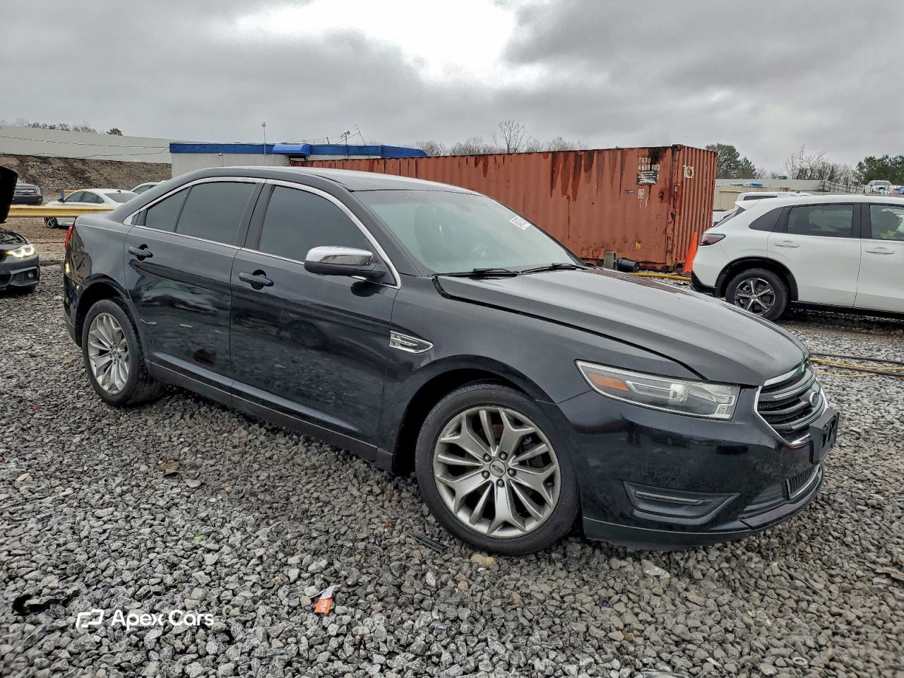Ford Taurus 2016