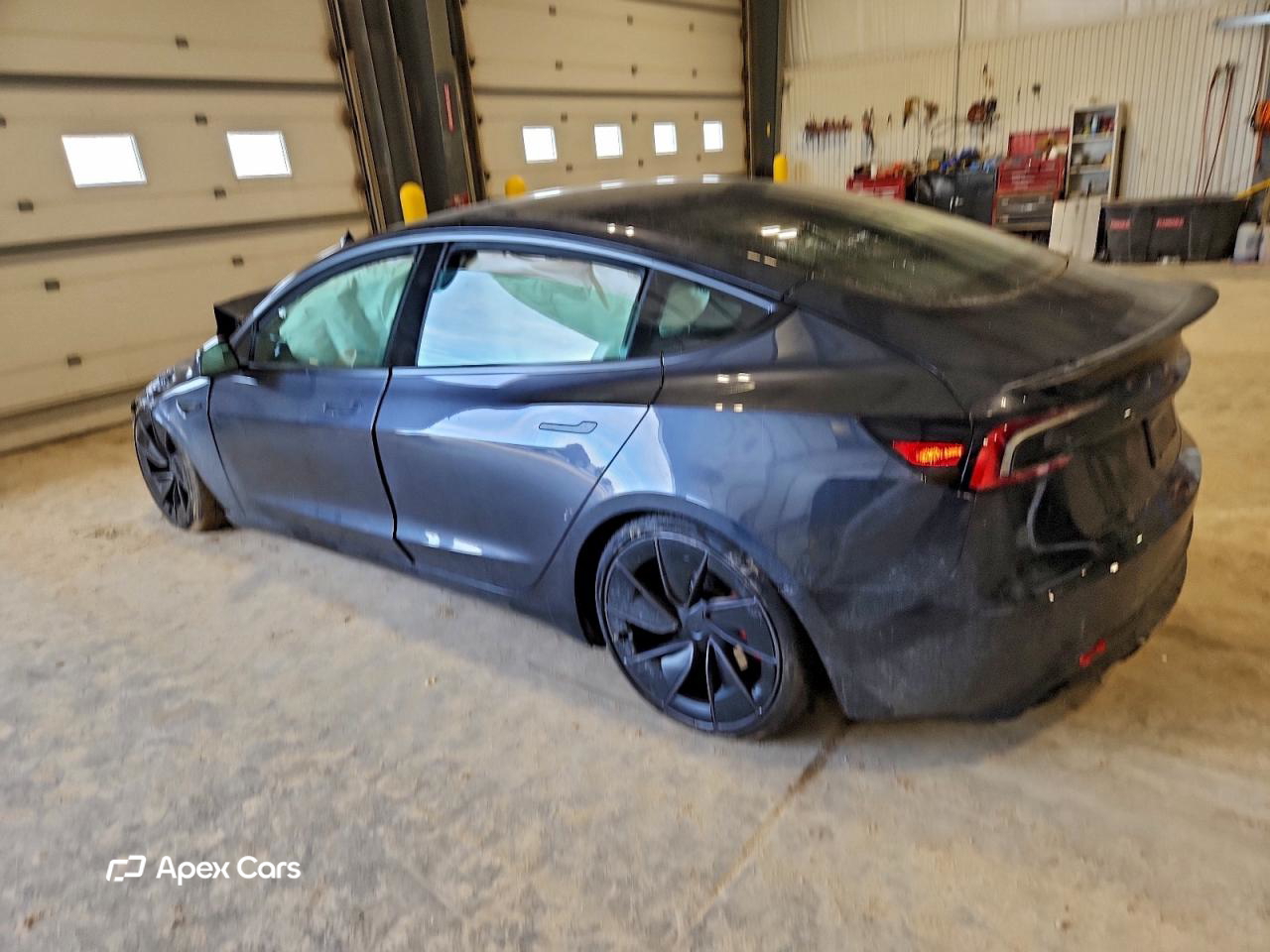 Tesla Model 3 2024