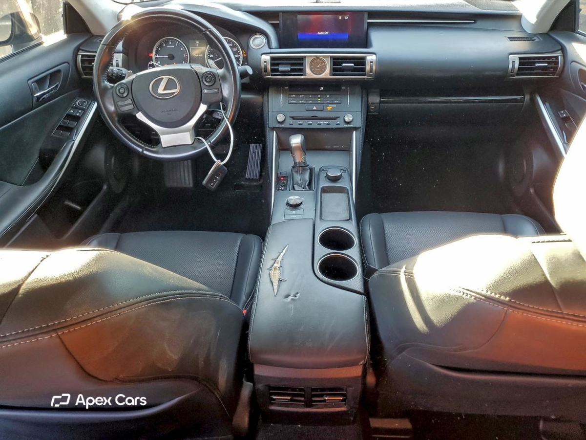 Lexus IS 2016