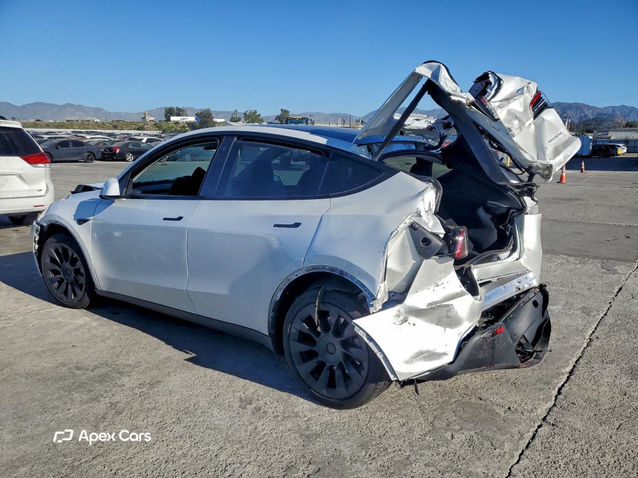 Tesla Model Y 2023