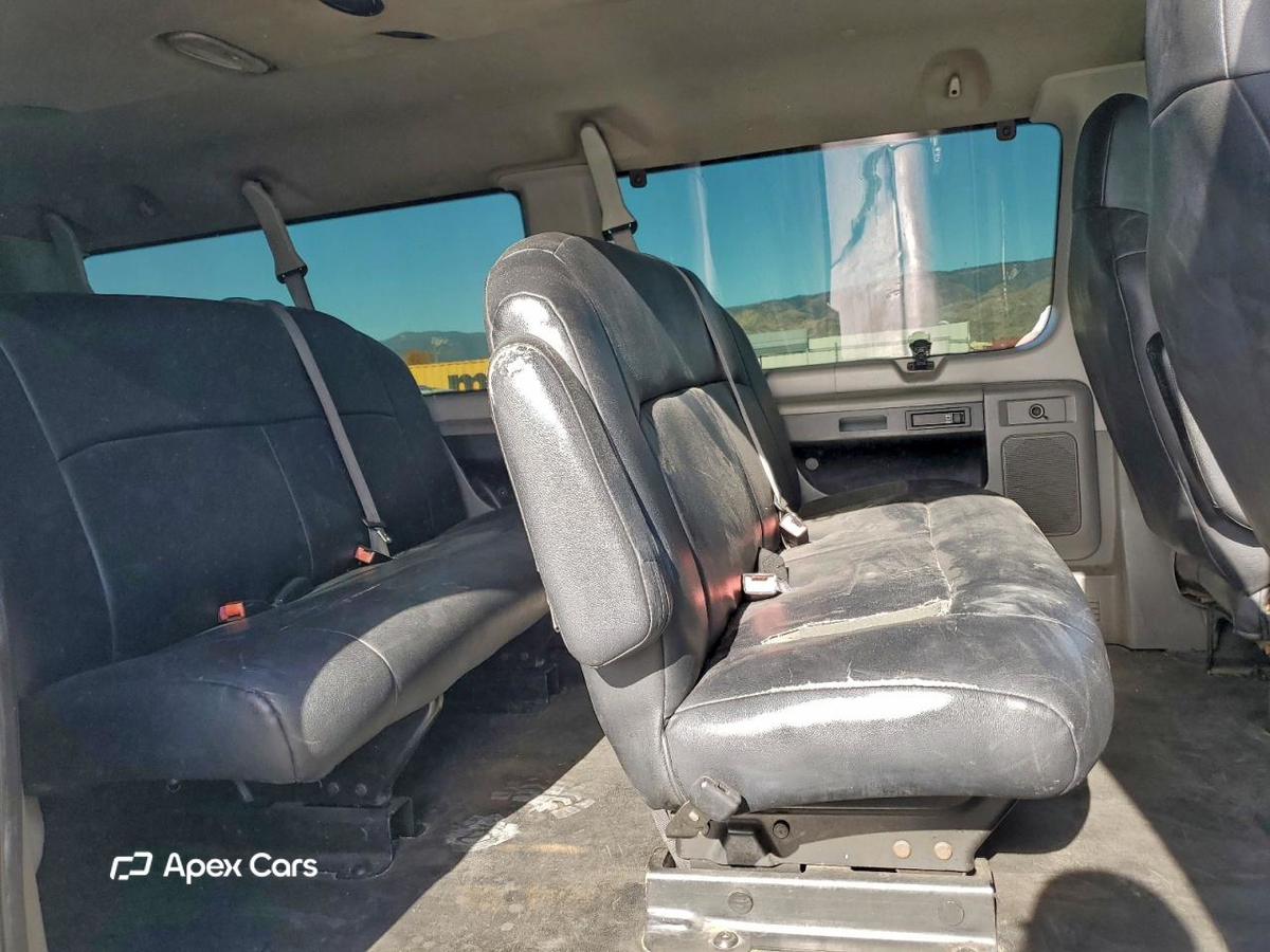 Ford Econoline 2012