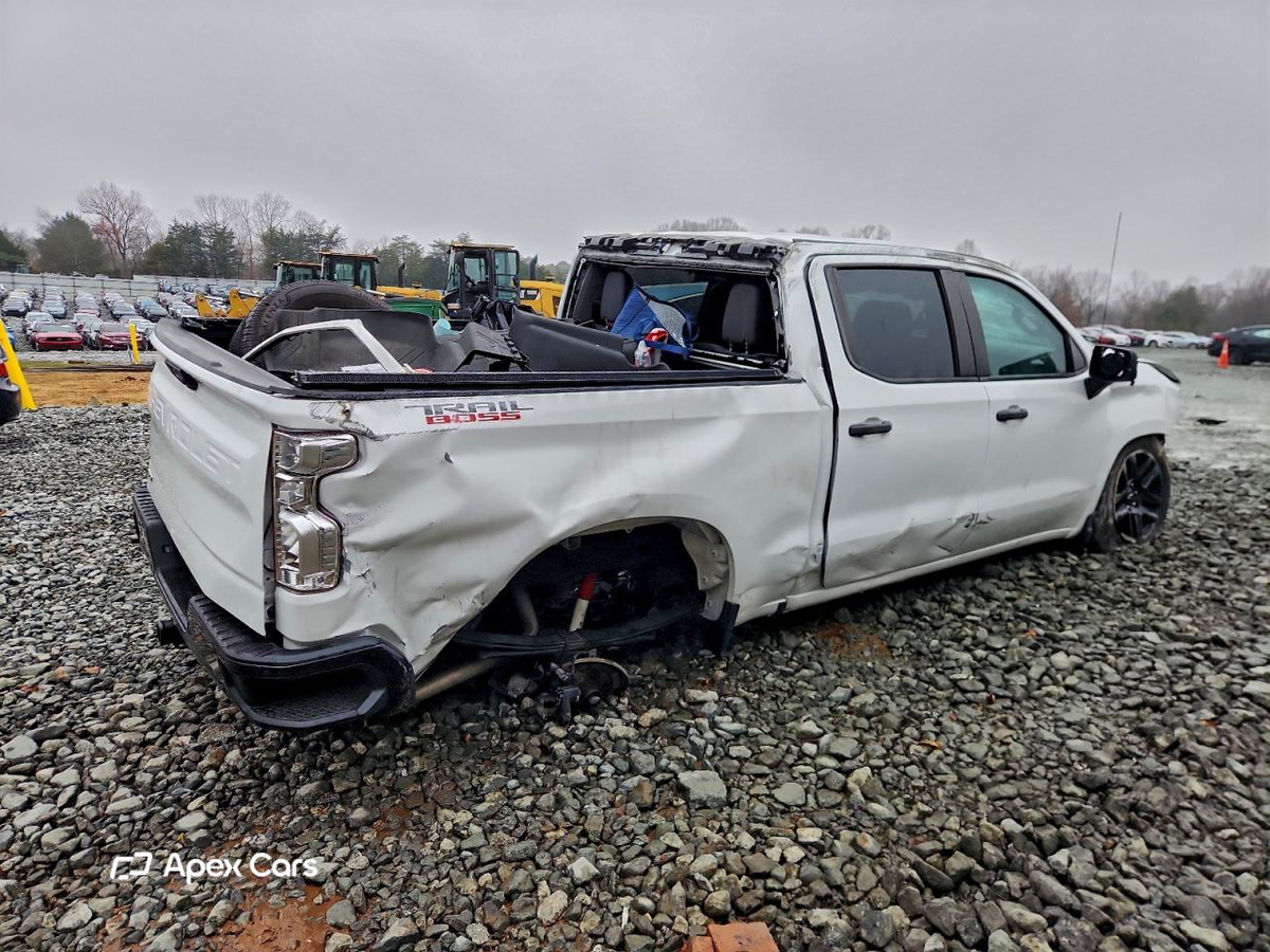 Chevrolet Silverado 2023
