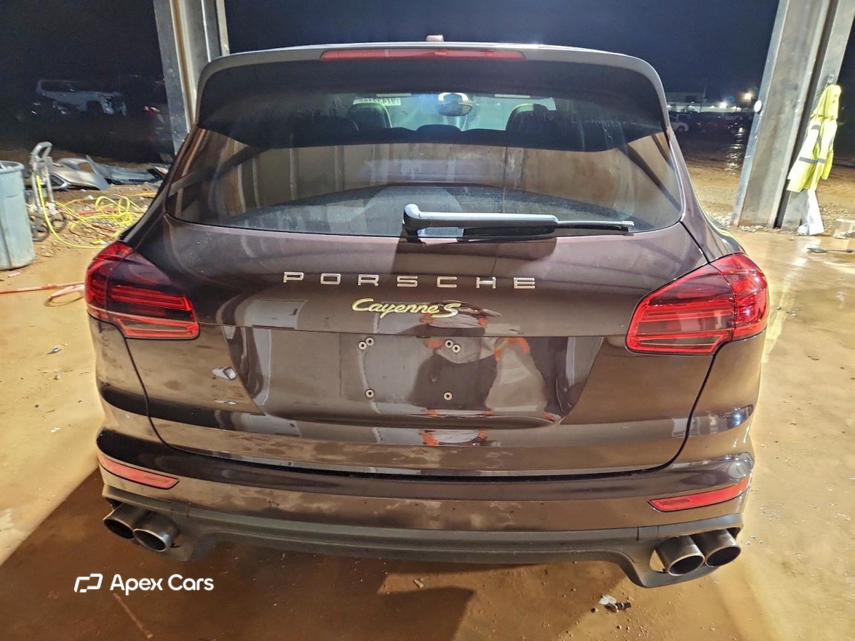 Porsche Cayenne 2016