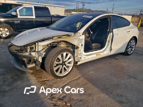 Tesla Model 3 2019 - Image 1 of 14