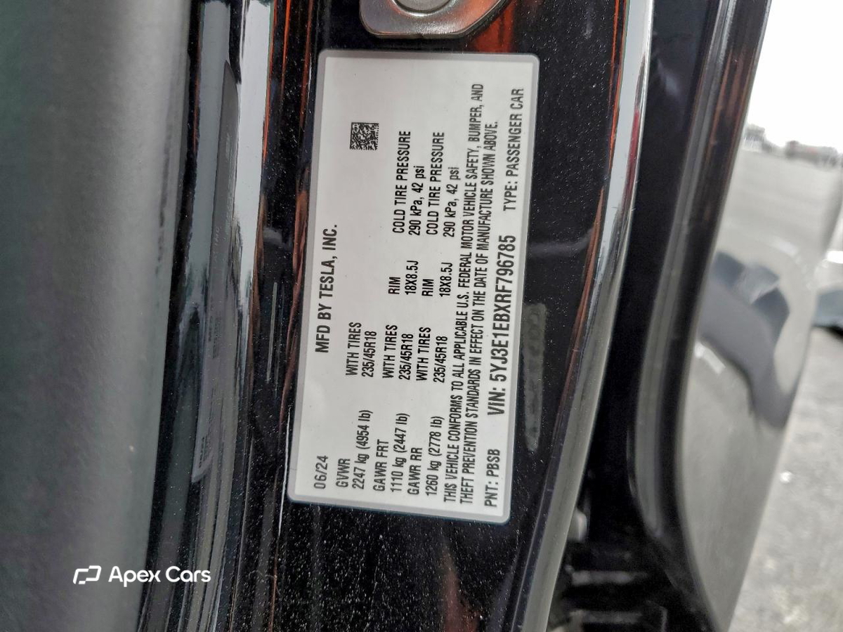 Tesla Model 3 2024