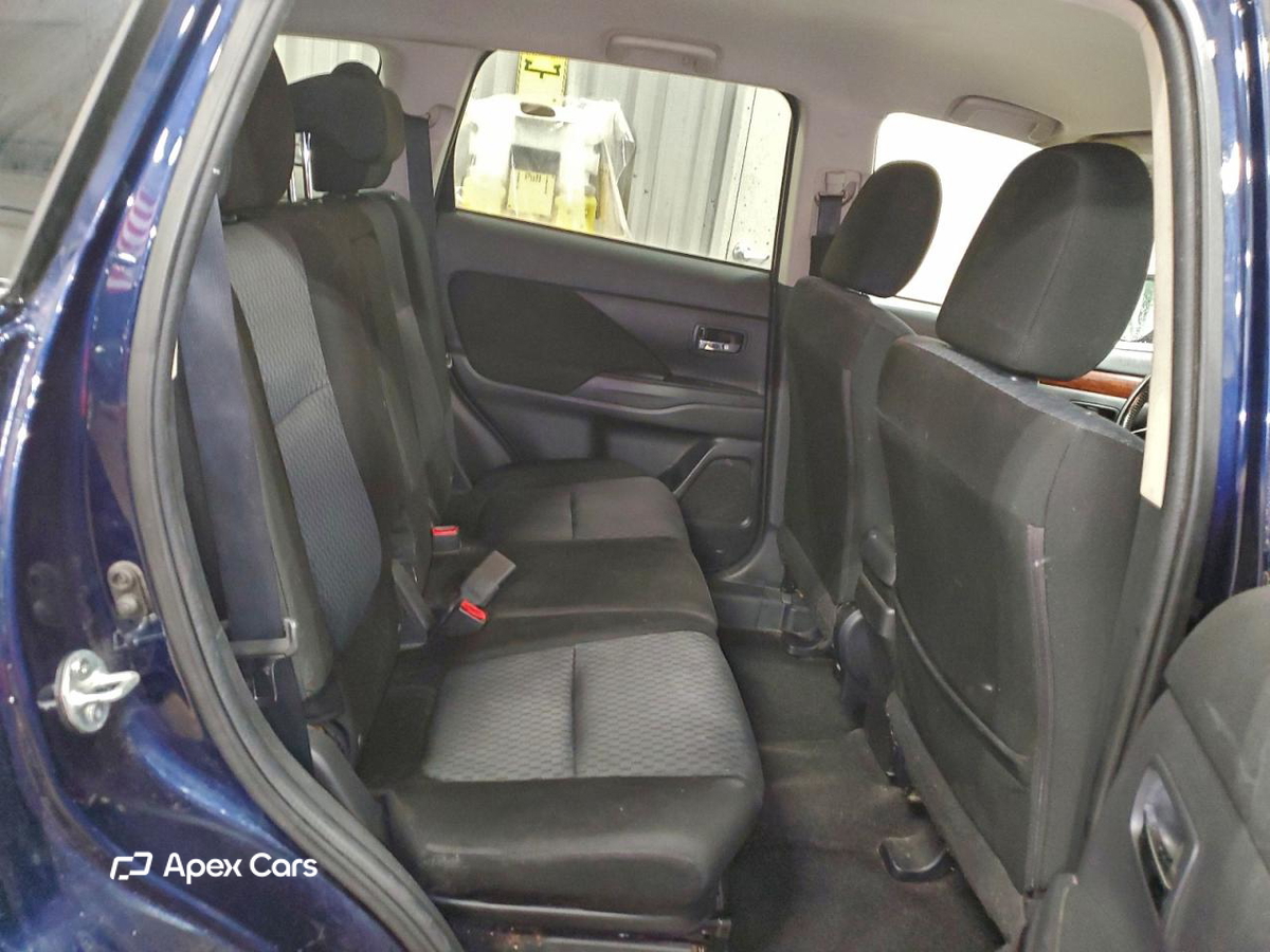 Mitsubishi Outlander 2014