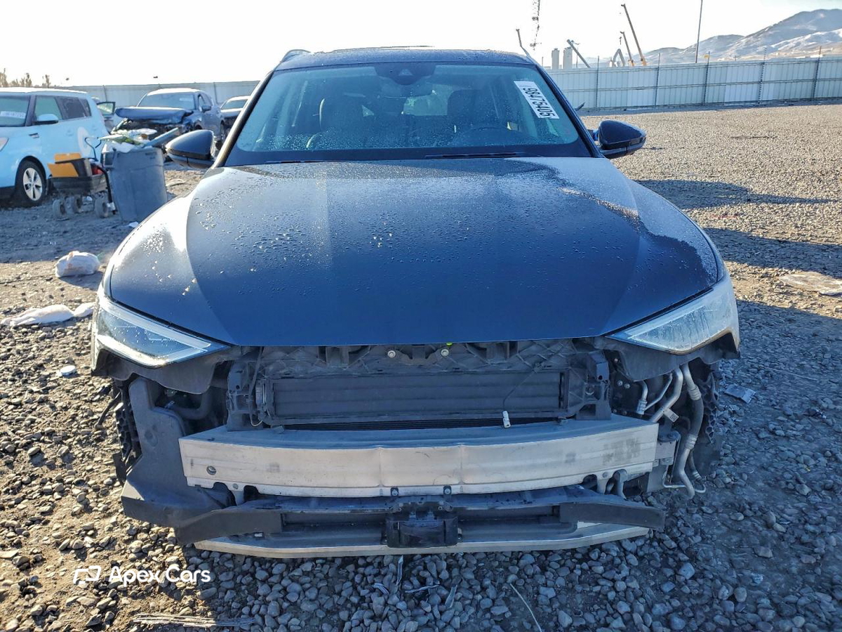 Audi e-tron 2019
