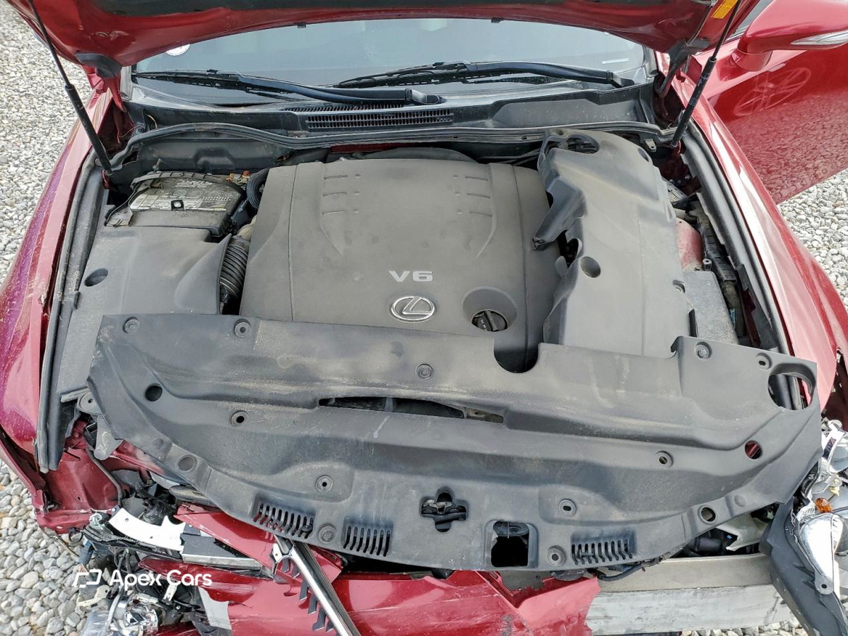 Lexus IS 2012