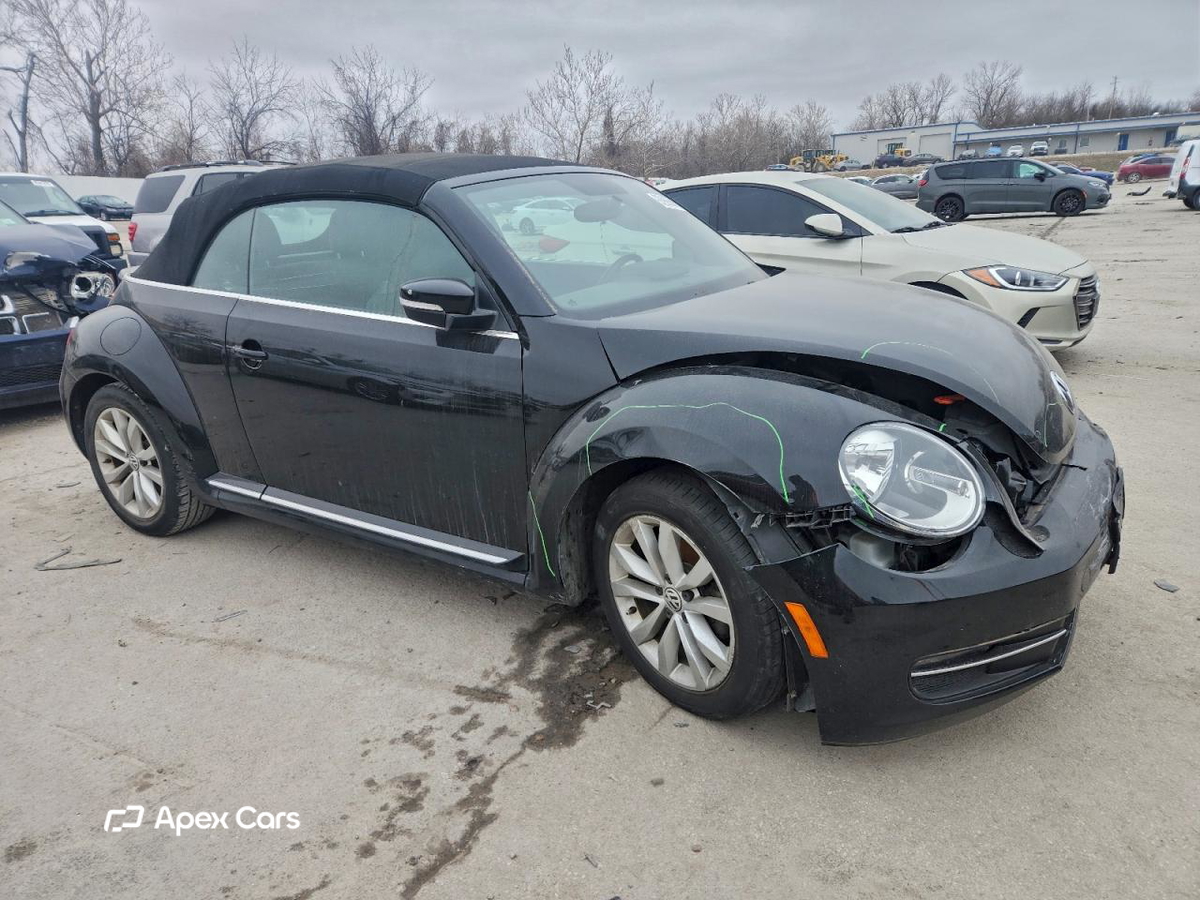 Volkswagen Beetle 2013