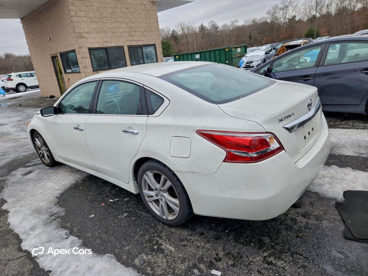 Nissan Altima 2013