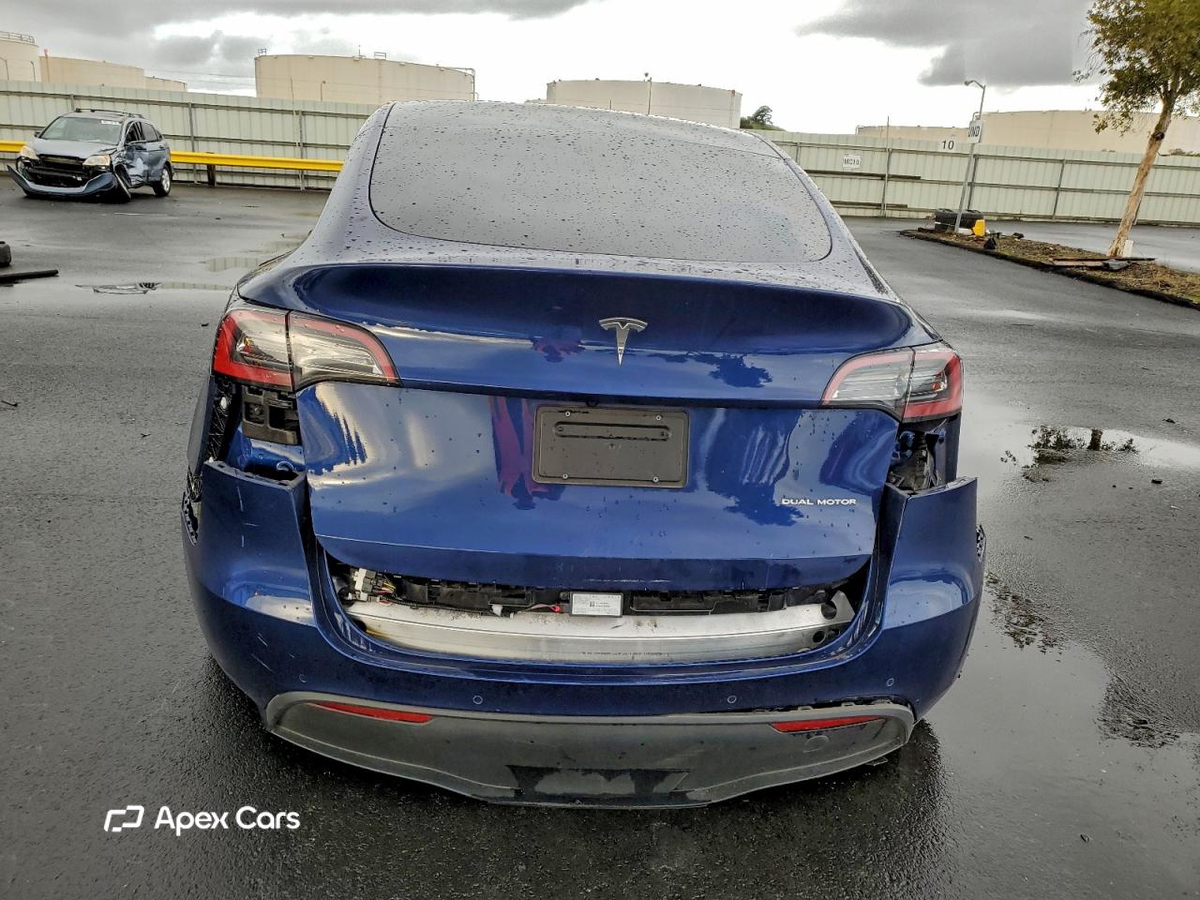 Tesla Model Y 2022