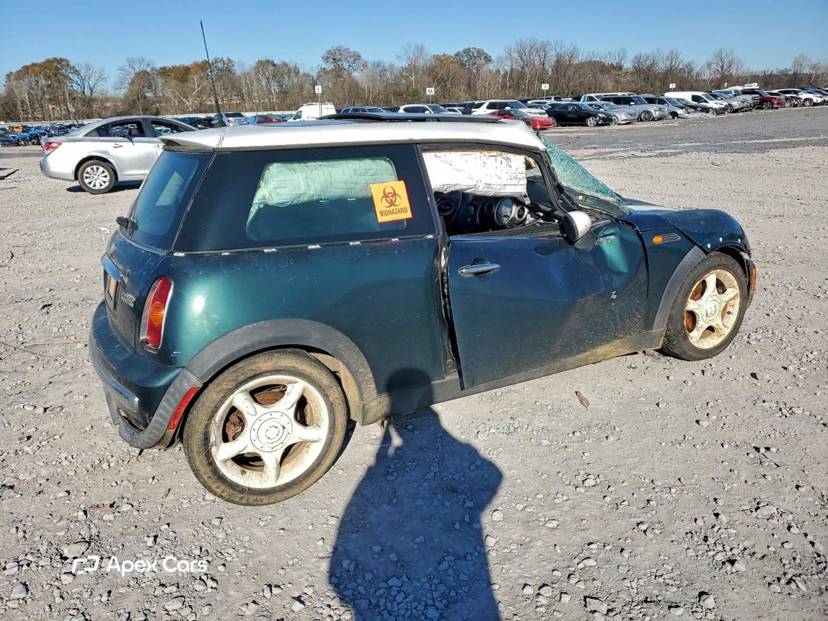 MINI Cooper 2003