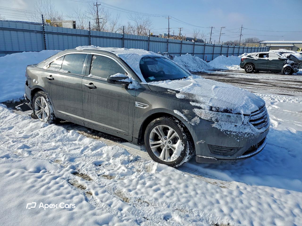 Ford Taurus 2015