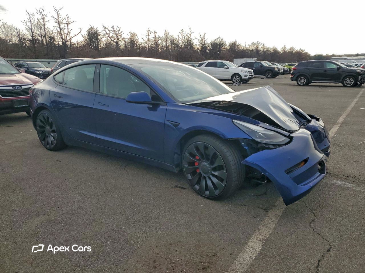 Tesla Model 3 2022