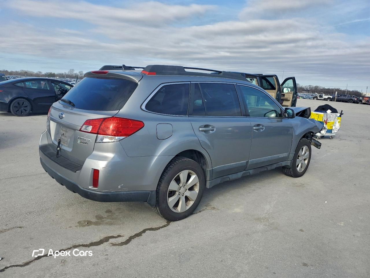 Subaru Outback 2011