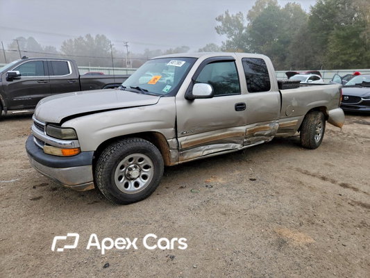 Chevrolet Silverado 2001 - Image 1 of 13