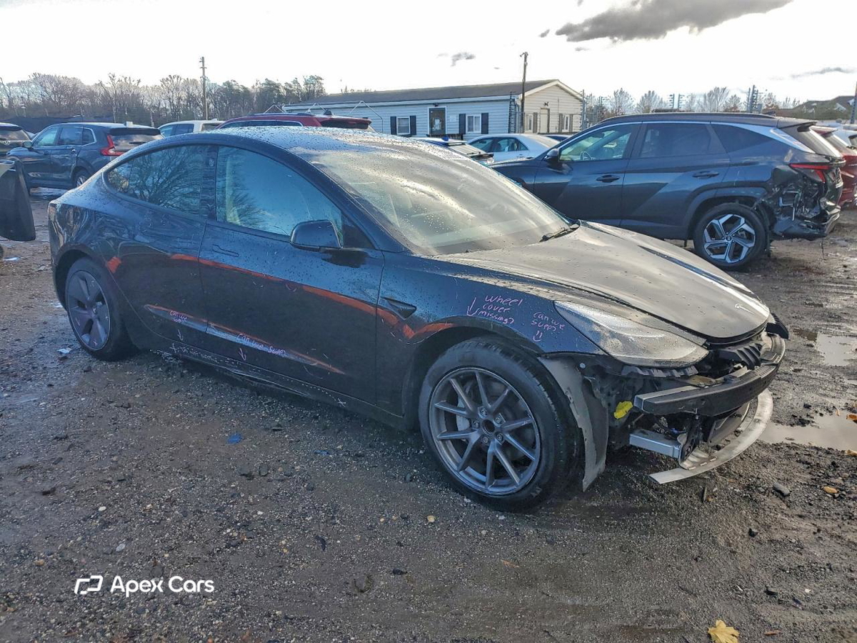 Tesla Model 3 2022