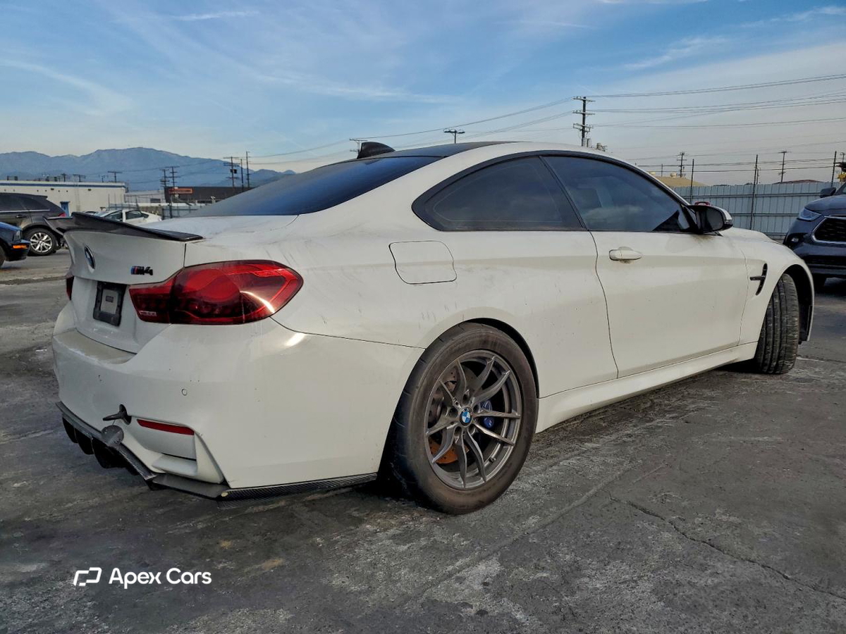 BMW M4 2015