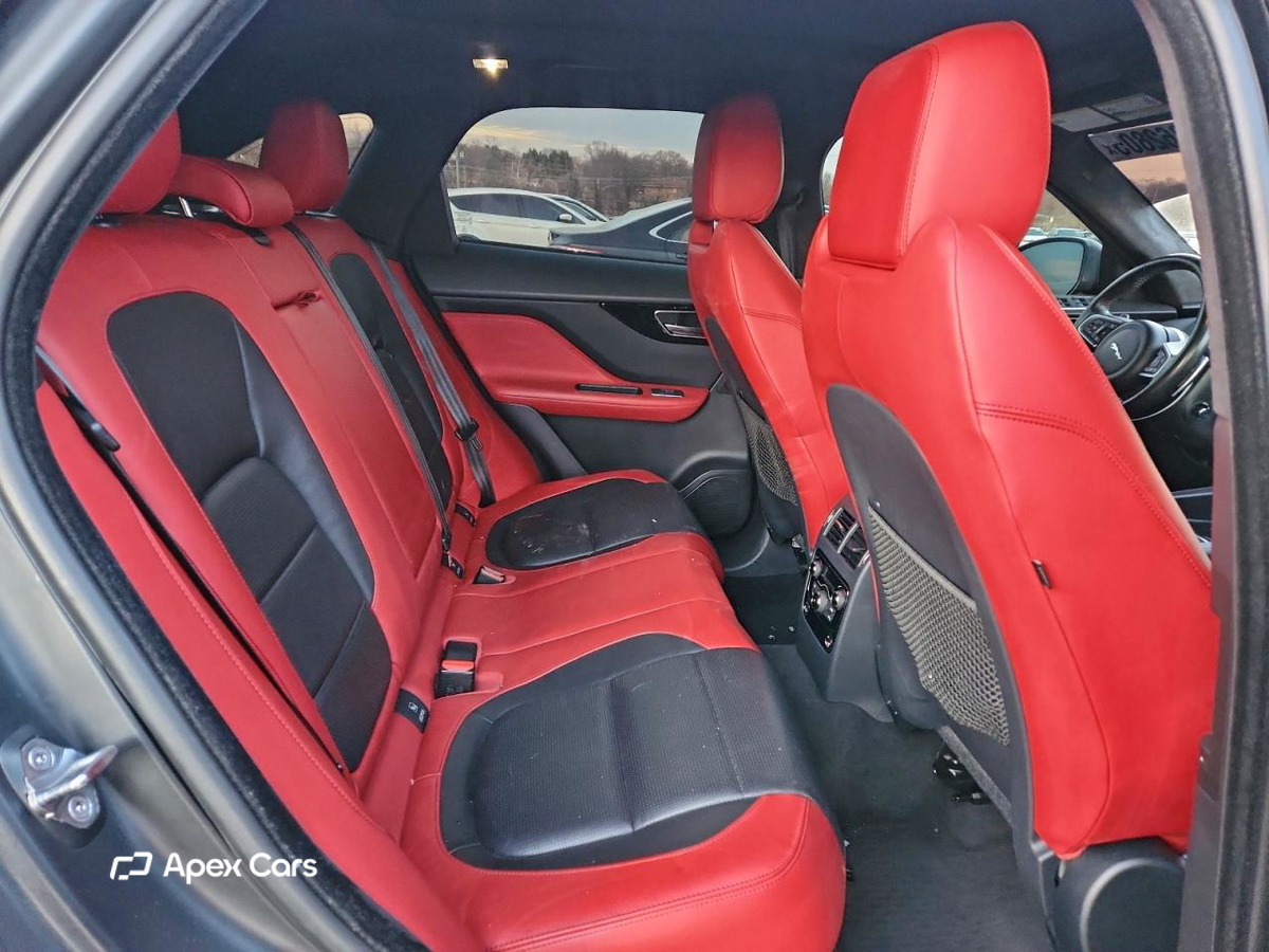 Jaguar F-Pace 2019